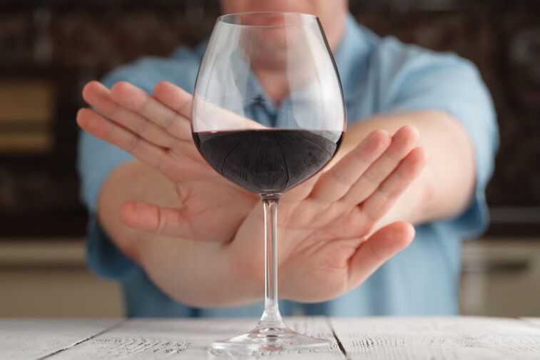 rifiuto di un bicchiere di vino