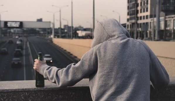 Bere uomo come aiutare a superare la dipendenza