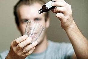 Gocce medicinali dall'alcolismo